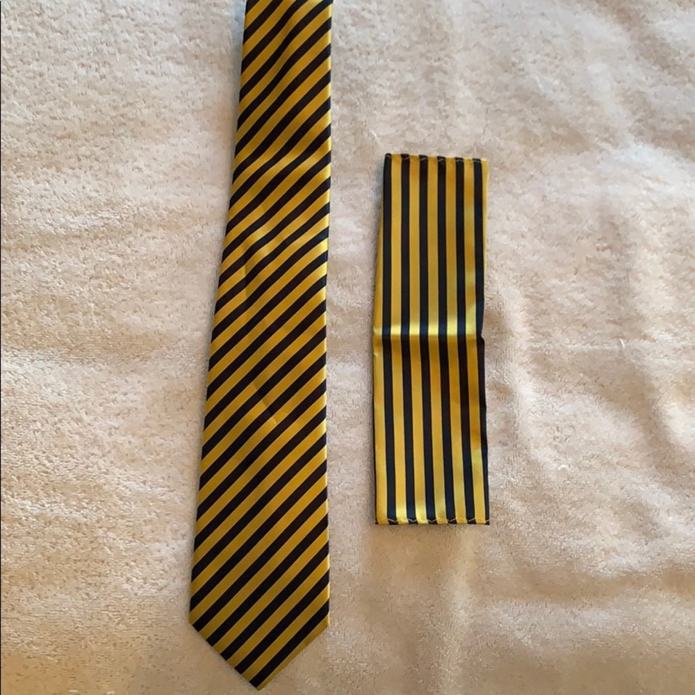 Hisdern toe & pocket square